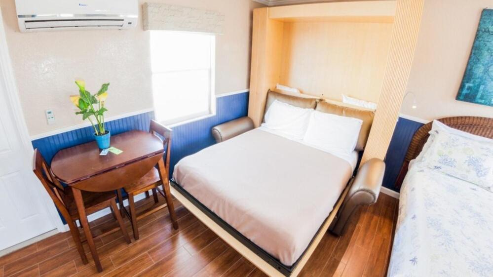 Hotel Suntan Terrace à Nokomis Extérieur photo